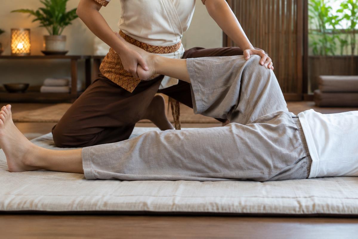 Massagem tailandesa — imagem complementar representativa